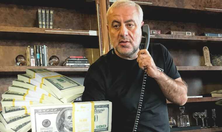 Smuggler, media magnate, and football sponsor: who gave a pass to "cigarette baron" Arthur Grants?