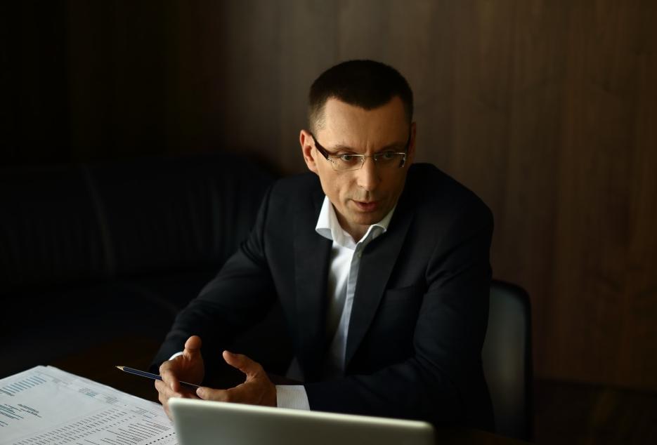 На складе все спокойно: Егоров, Тимохни и Козеруки делают деньги tidttiqzqiqkdkmp qhtiuhiqexiqtdrmf